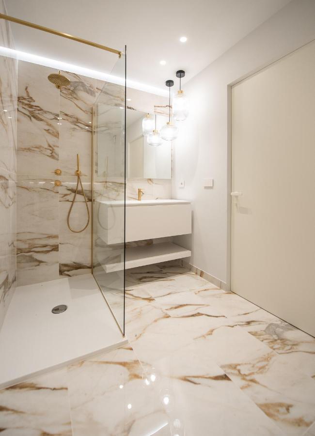 We - Lagrange19 - Luxury * Torino